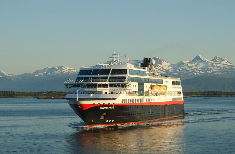 · Hurtigruten Cruise Line ҹ MS Midnatsol