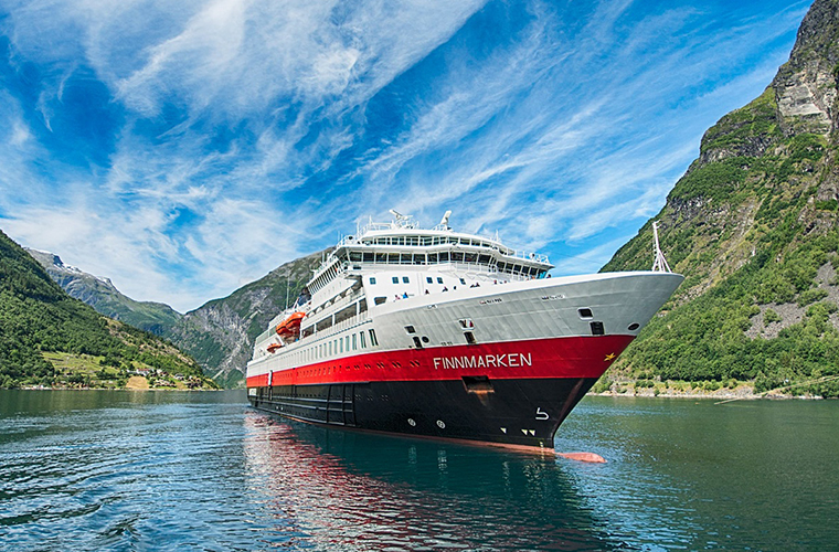 · Hurtigruten Cruise Line ˺ MS Finnmarken